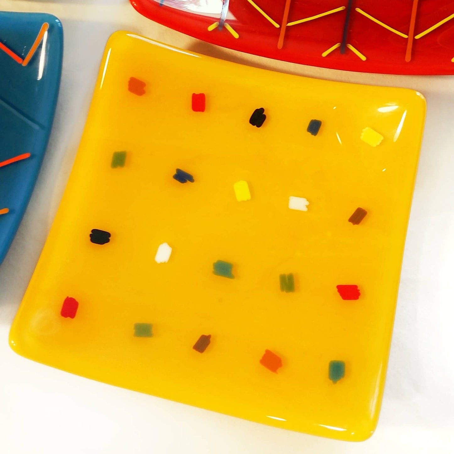 Colorful Dots Dish 4"x 4"