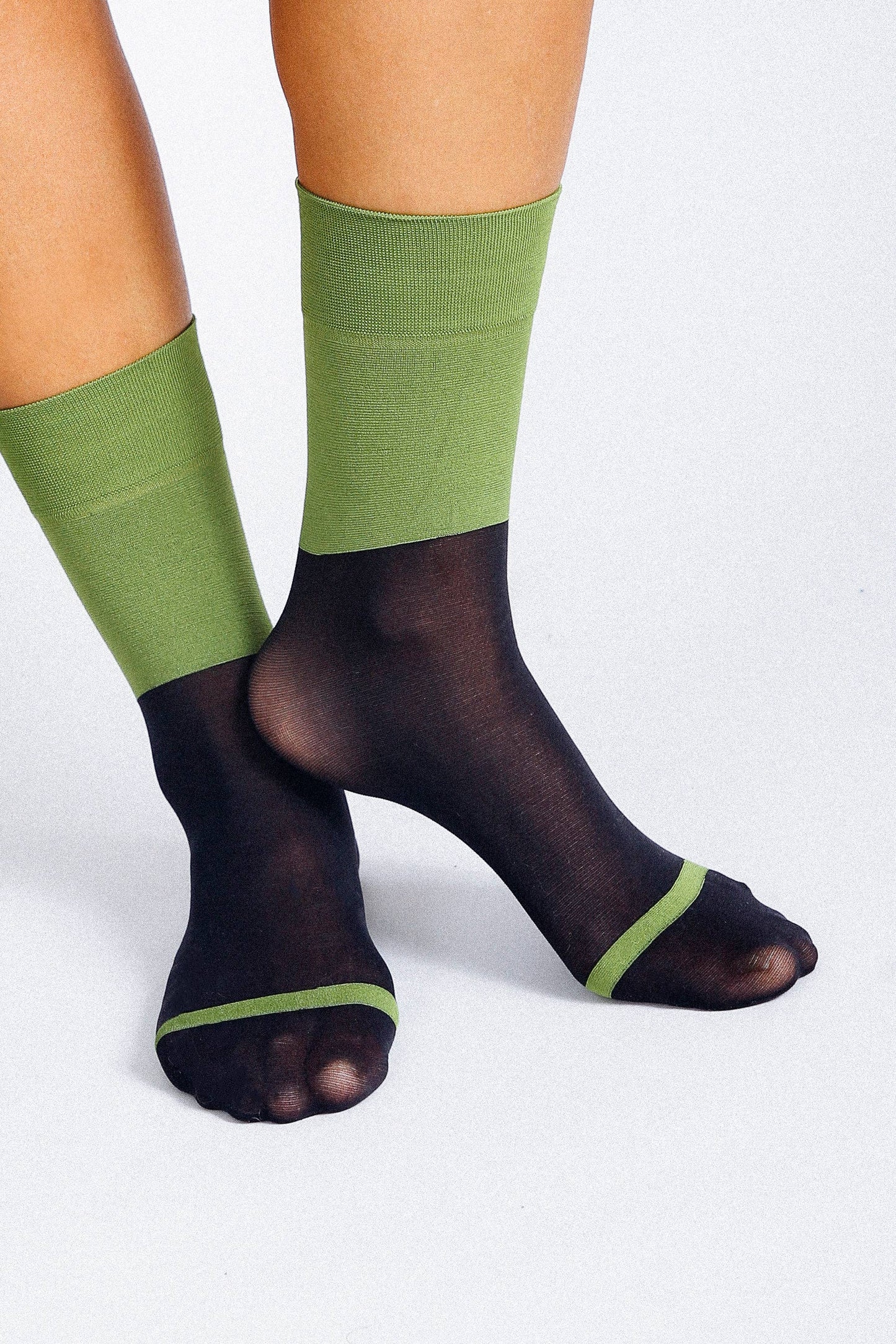 Lily Color Block Nylon Ankle Sock