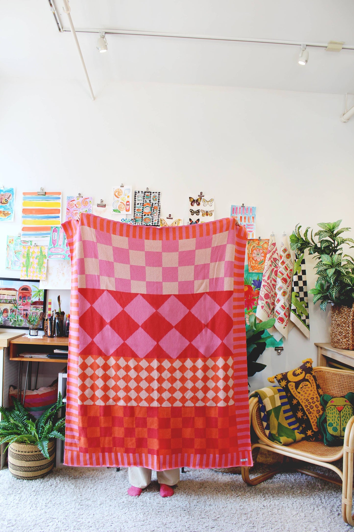 Diamond Checkerboard Pattern Mix & Match Knit Throw Blanket