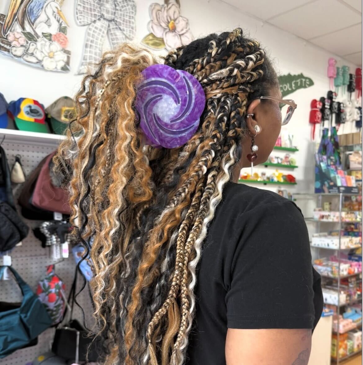 Mega Purple Festival International Swirl Claw