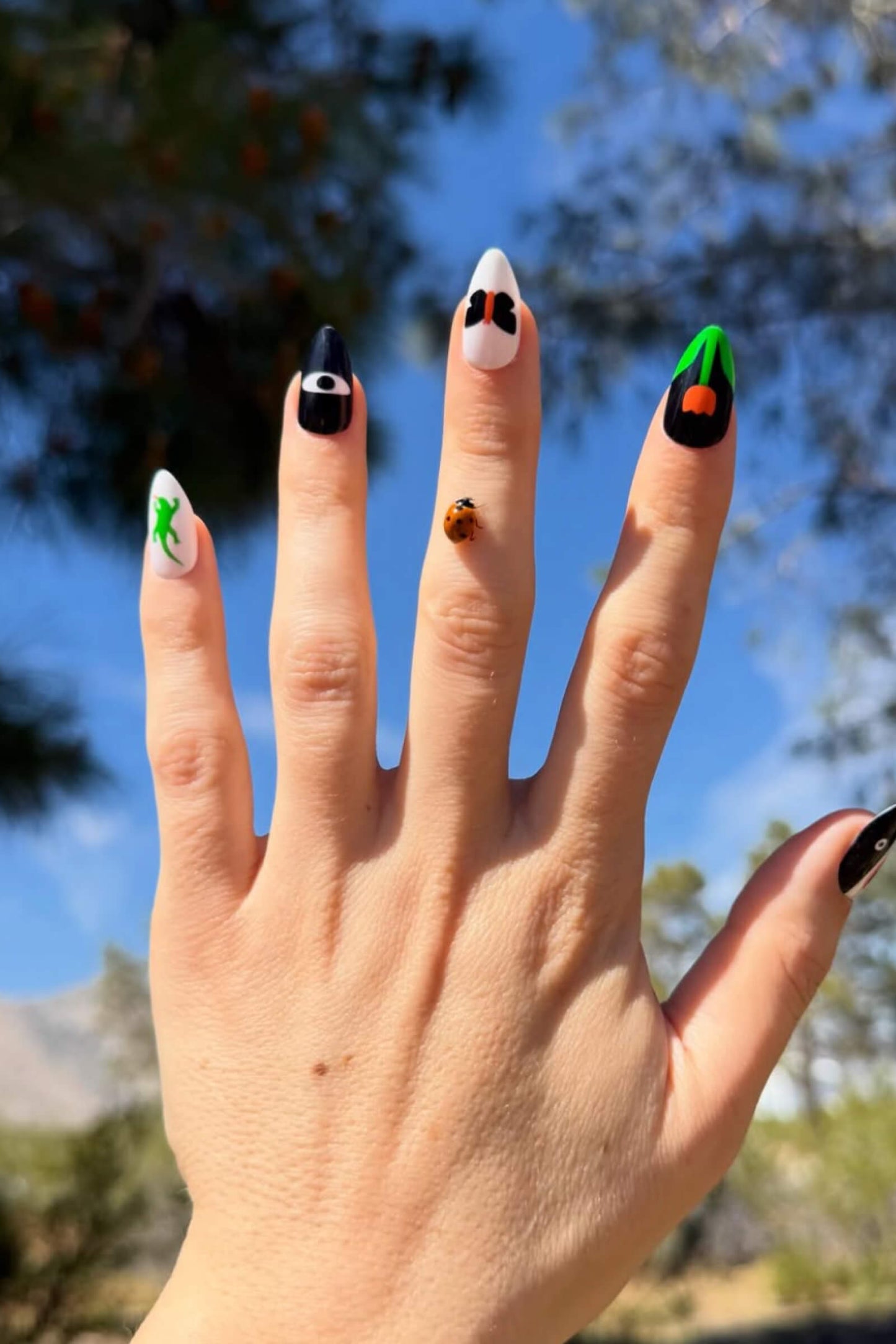 Magician Nails