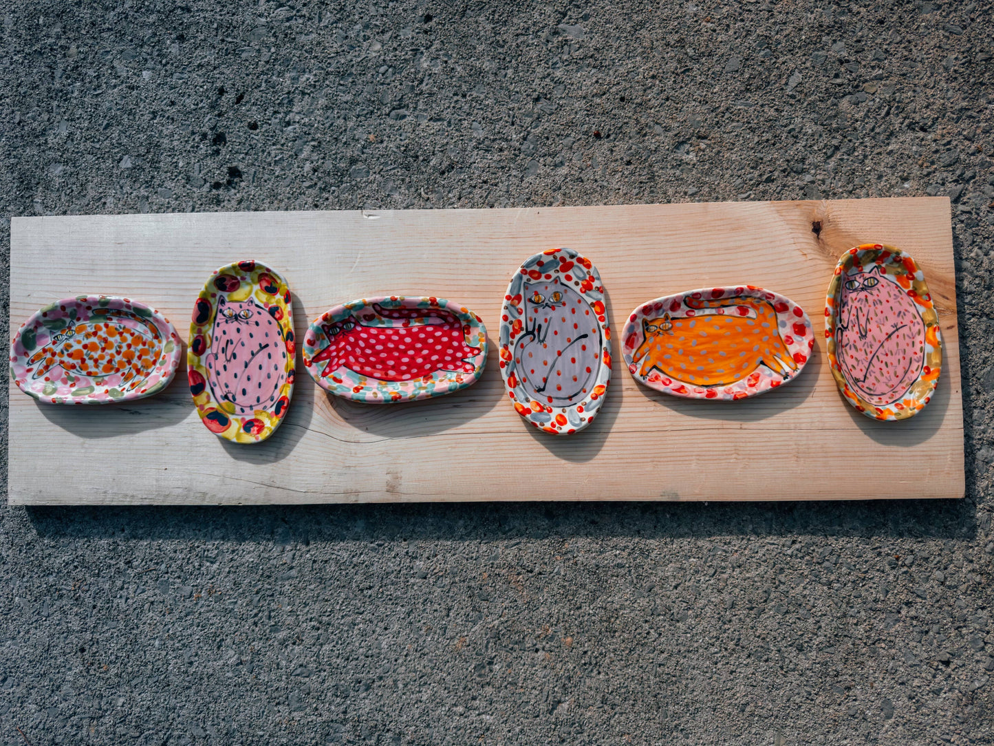 Maximalist Cat Plate Oval In 5 Sizes