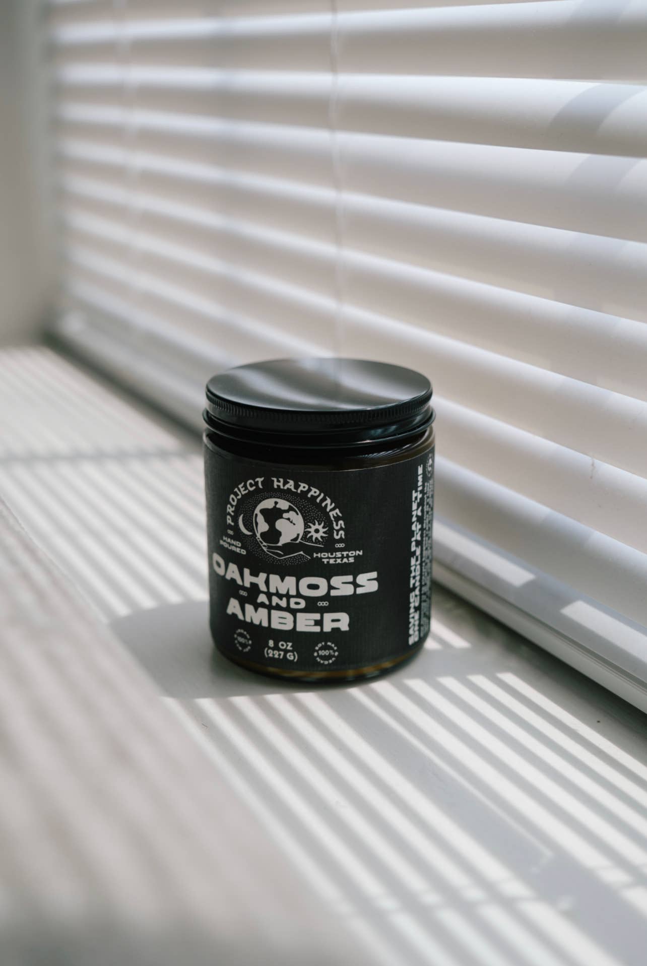 Oakmoss and Amber Soy Candle - 8oz | Valentine's Scent