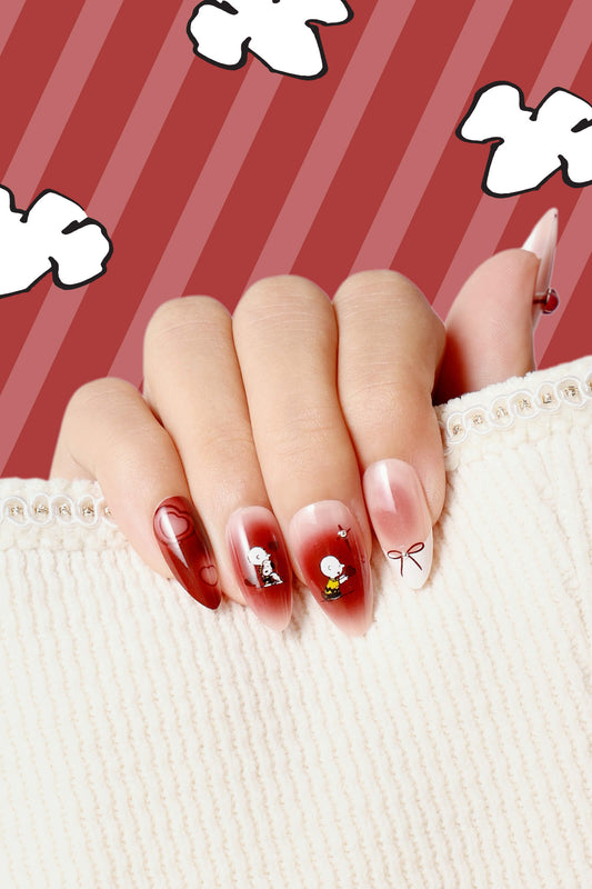 Hearts of Snoopy Nails