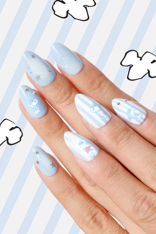 Stripes of Snoopy Nails