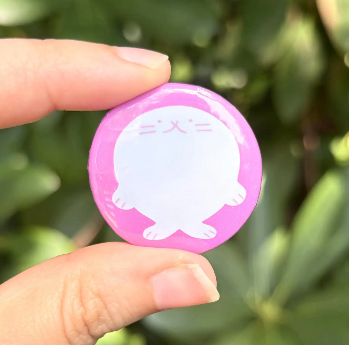 Seal Pin! Round Pink Seal Pin-Back Button