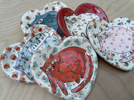 Ceramic Heart Kitty Dish