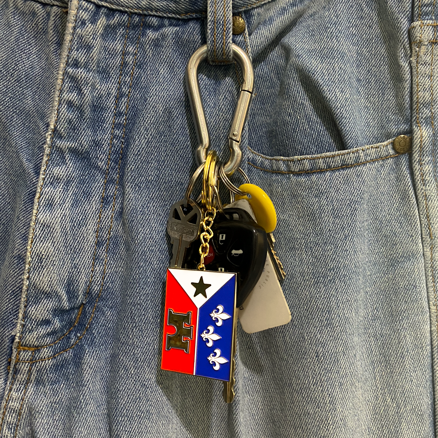 Acadiana Flag Metal Keychain