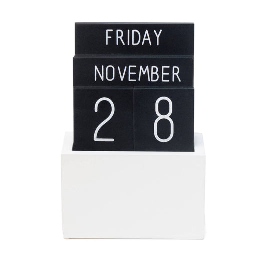 BLACK WOODEN PERPETUAL CALENDAR HF