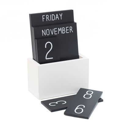 BLACK WOODEN PERPETUAL CALENDAR HF