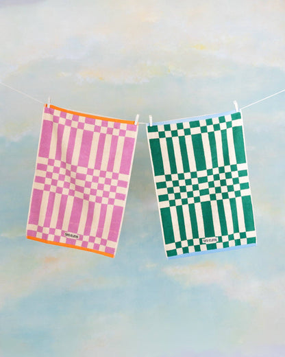 Marina Towel - Magenta