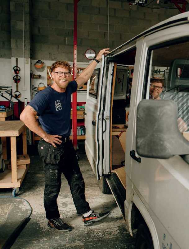 Build a Campervan by Calum Creasey