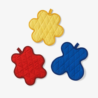 Serving Friends Pot Holder